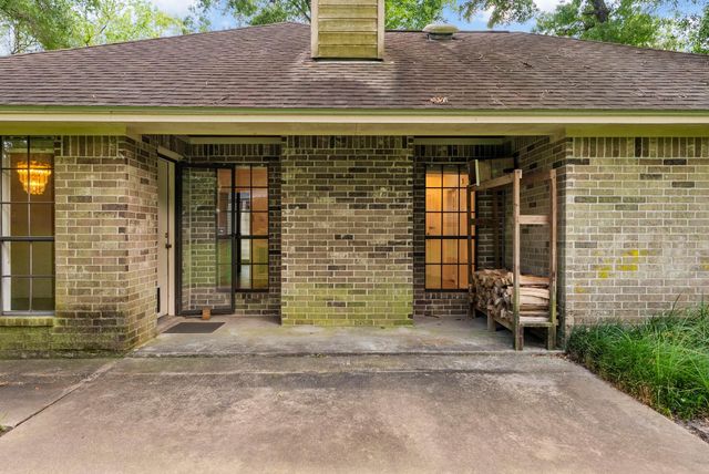 202 Sunset Boulevard, Conroe, TX 77303