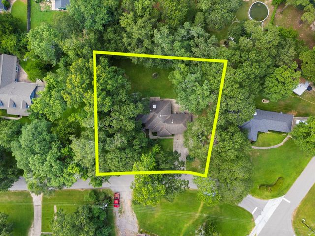 202 Sunset Boulevard, Conroe, TX 77303