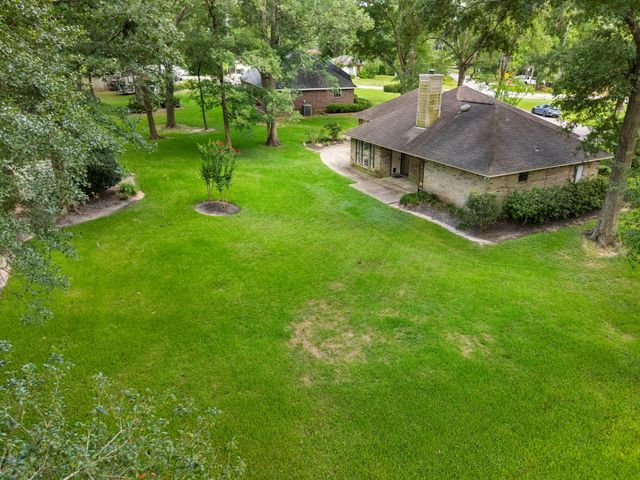 202 Sunset Boulevard, Conroe, TX 77303