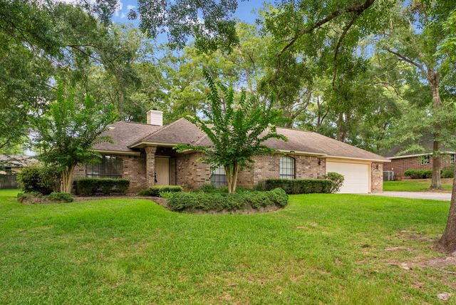 202 Sunset Boulevard, Conroe, TX 77303