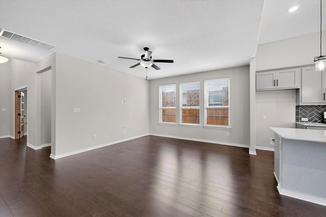 12605 Iron Bridge DR, Manchaca, TX 78652