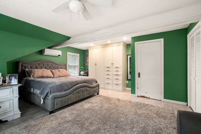 137 Belvidere Street, Springfield, MA 01108