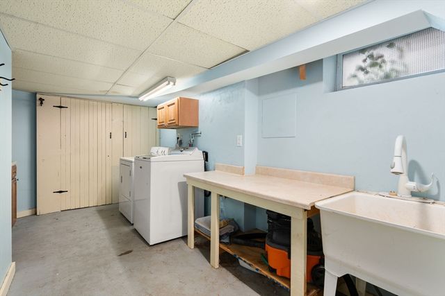 137 Belvidere Street, Springfield, MA 01108