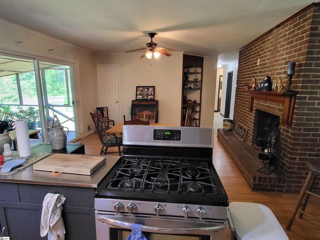 726 S Jonesville Highway, Jonesville, SC 29353