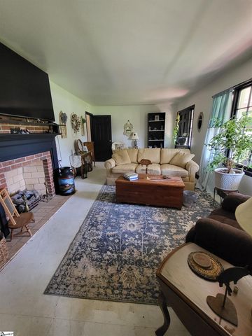 726 S Jonesville Highway, Jonesville, SC 29353