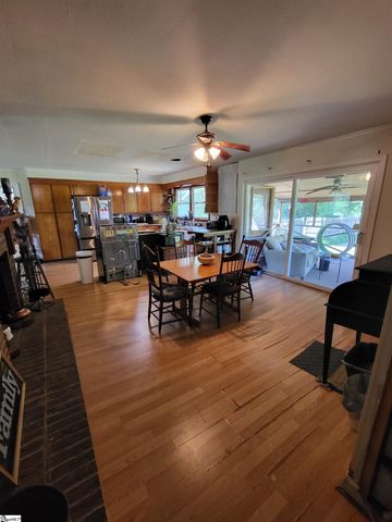 726 S Jonesville Highway, Jonesville, SC 29353