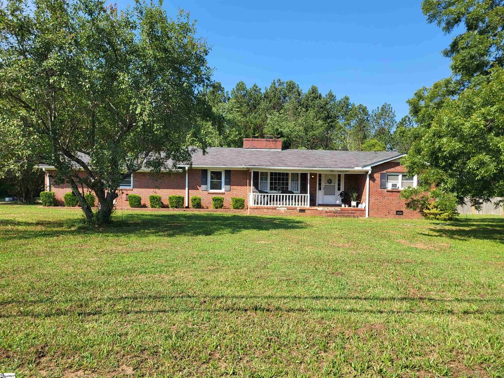 726 S Jonesville Highway, Jonesville, SC 29353