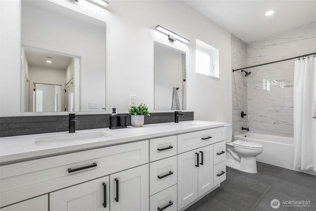 10628 E Riverside Dr, Bothell, WA 98011