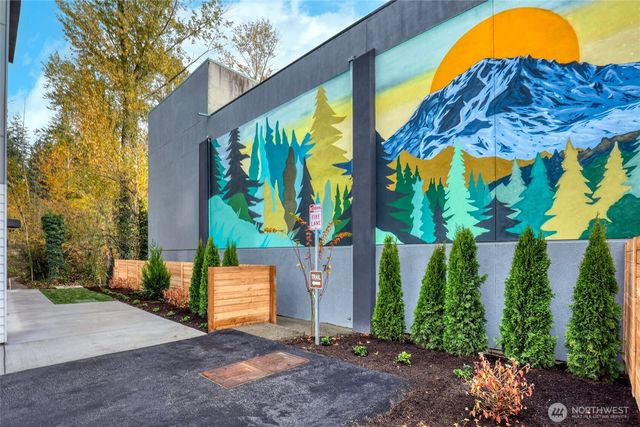 10628 E Riverside Dr, Bothell, WA 98011