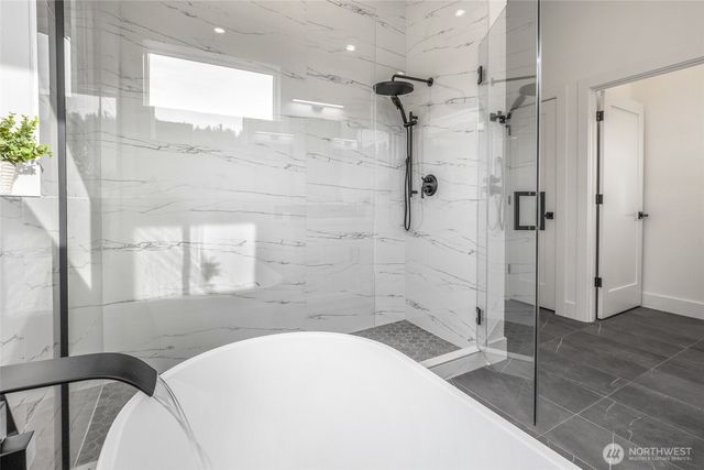 10628 E Riverside Dr, Bothell, WA 98011