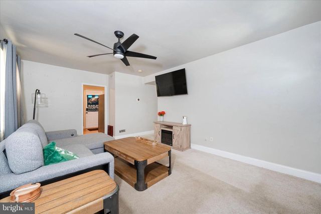 309 HAZLETT RD, New Castle, DE 19720