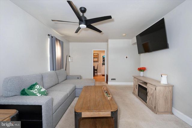 309 HAZLETT RD, New Castle, DE 19720