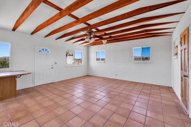 60650 Winters, Landers, CA 92285