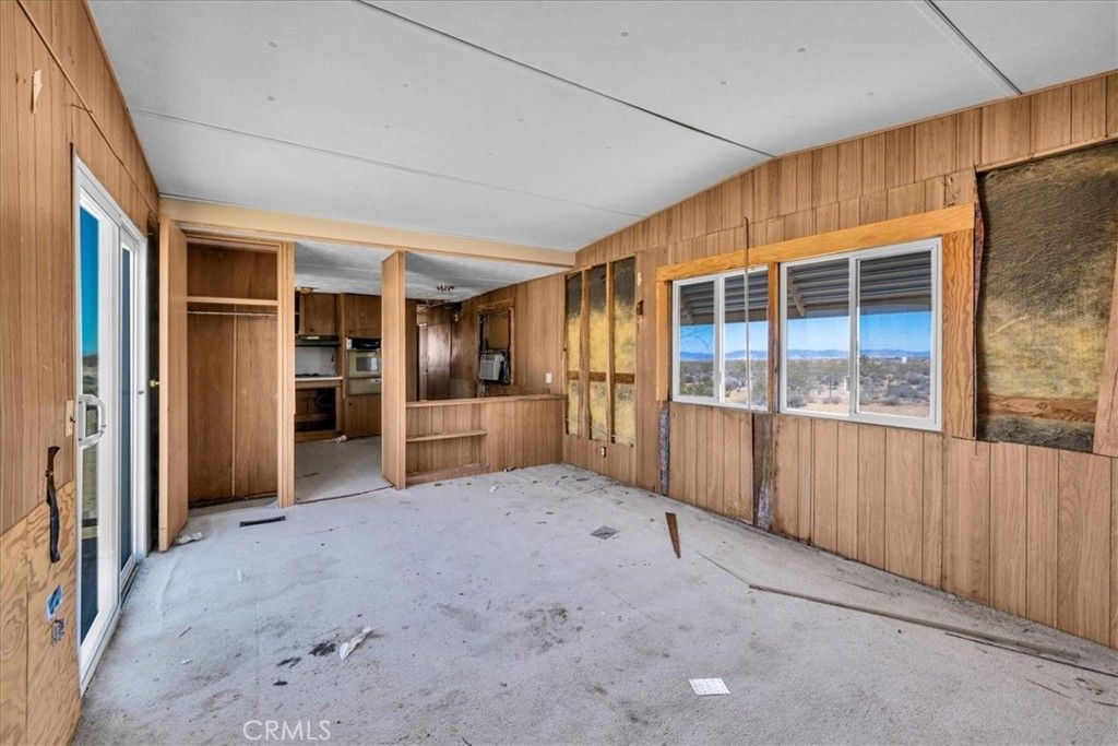 Image 14 of property listing at 60650 Winters, Landers, CA 92285