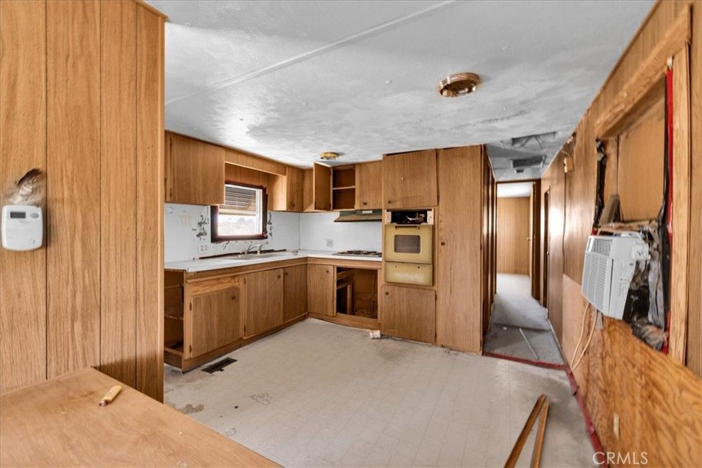 Image 17 of property listing at 60650 Winters, Landers, CA 92285