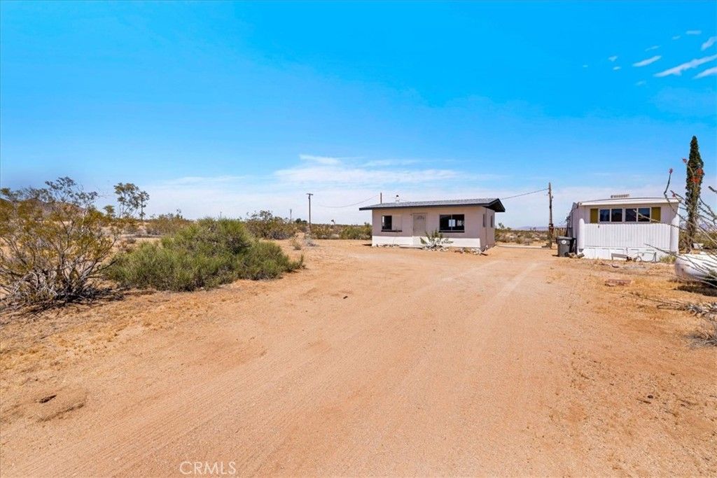 Image 22 of property listing at 60650 Winters, Landers, CA 92285