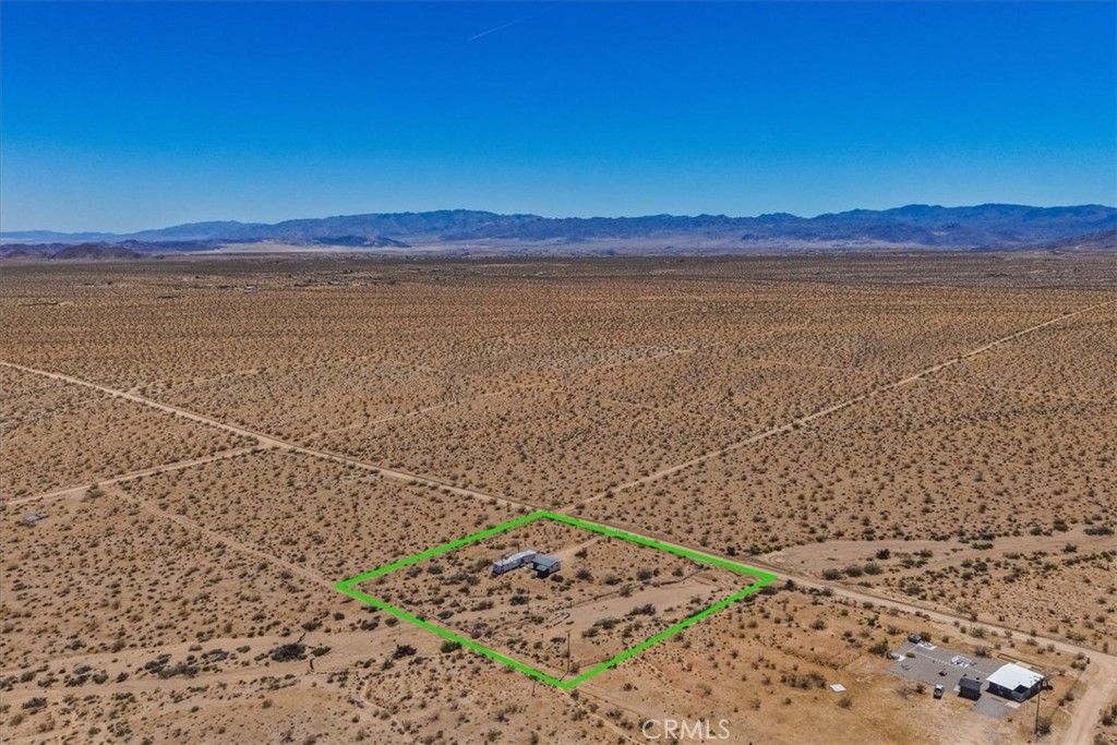 Image 32 of property listing at 60650 Winters, Landers, CA 92285