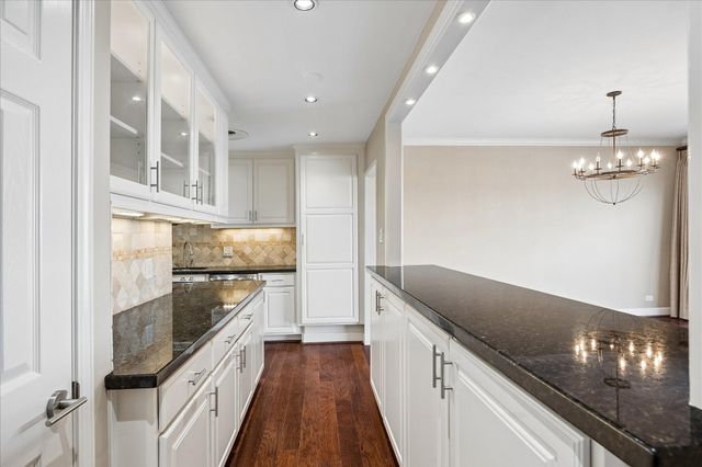 2929 Buffalo Speedway A513, Houston, TX 77098