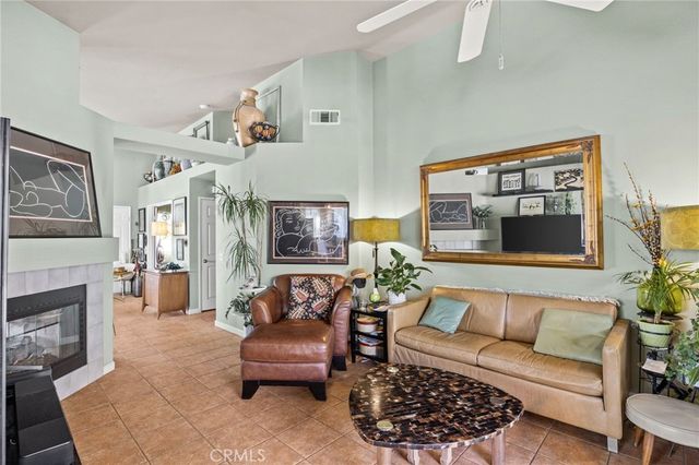 40394 Clybourne, Murrieta, CA 92562