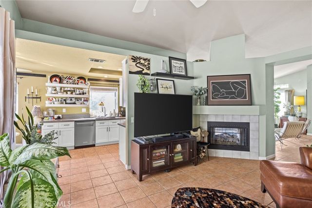 40394 Clybourne, Murrieta, CA 92562