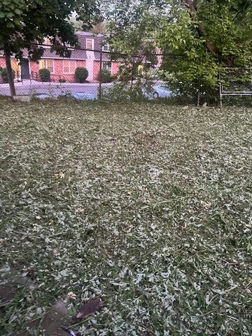 2 Valley St, Adams, MA 01220