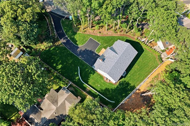5 Glen Way, Cold Spring Harbor, NY 11724