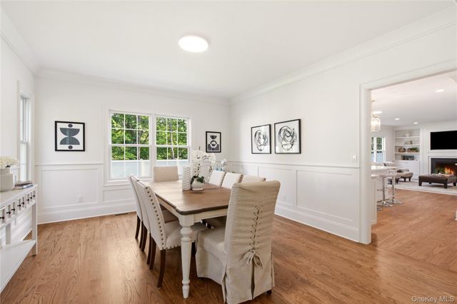 5 Glen Way, Cold Spring Harbor, NY 11724