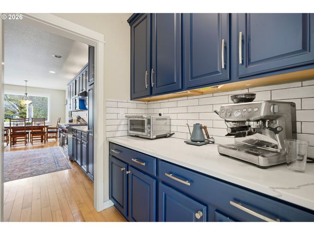 140 N ARGYLE Ct, Newberg, OR 97132