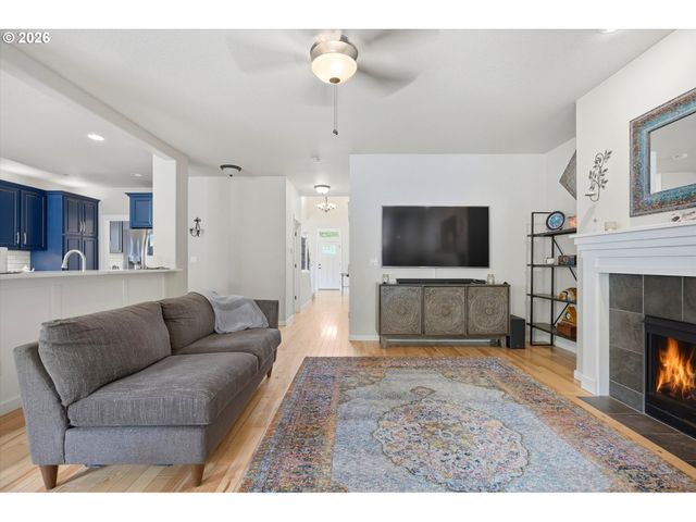 140 N ARGYLE Ct, Newberg, OR 97132