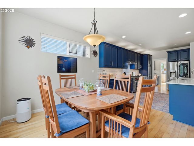 140 N ARGYLE Ct, Newberg, OR 97132