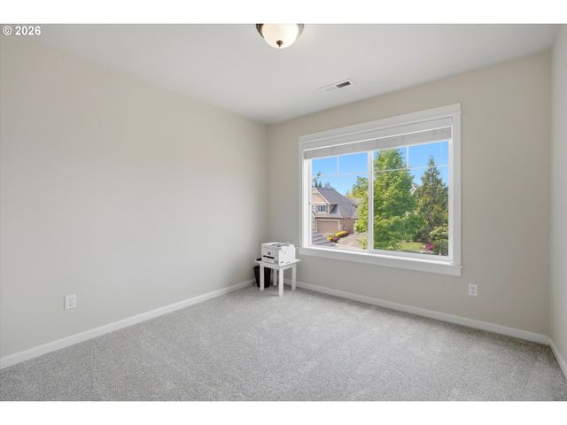 140 N ARGYLE Ct, Newberg, OR 97132