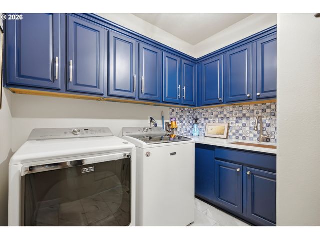 140 N ARGYLE Ct, Newberg, OR 97132