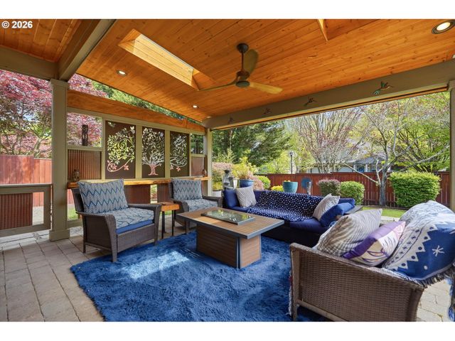 140 N ARGYLE Ct, Newberg, OR 97132