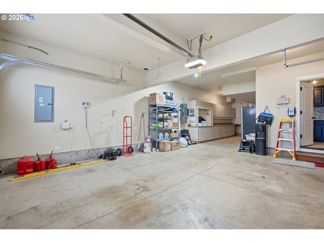 140 N ARGYLE Ct, Newberg, OR 97132