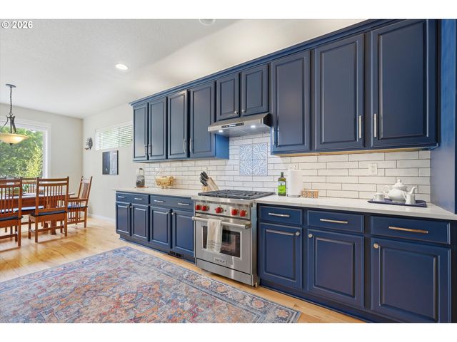 140 N ARGYLE Ct, Newberg, OR 97132