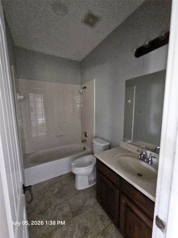 200 Burnett Drive, Lavon, TX 75166