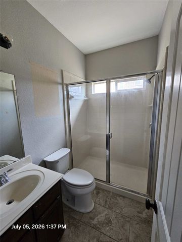 200 Burnett Drive, Lavon, TX 75166