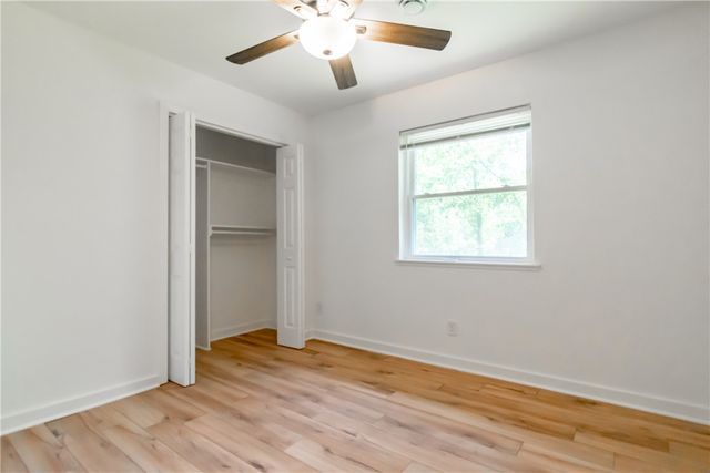 2332 S Clover Drive, Fayetteville, AR 72701