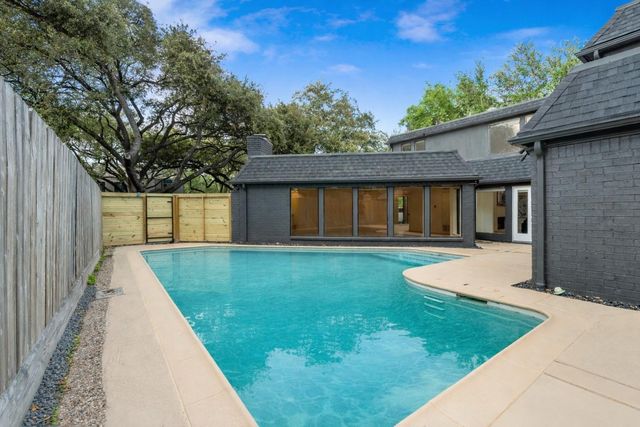 10911 Riverview Drive, Houston, TX 77042