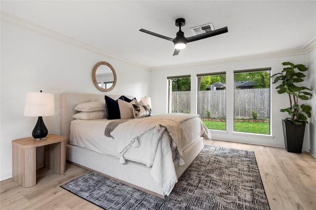 10911 Riverview Drive, Houston, TX 77042