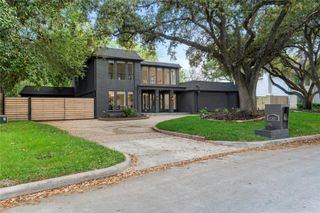 10911 Riverview Drive, Houston, TX 77042
