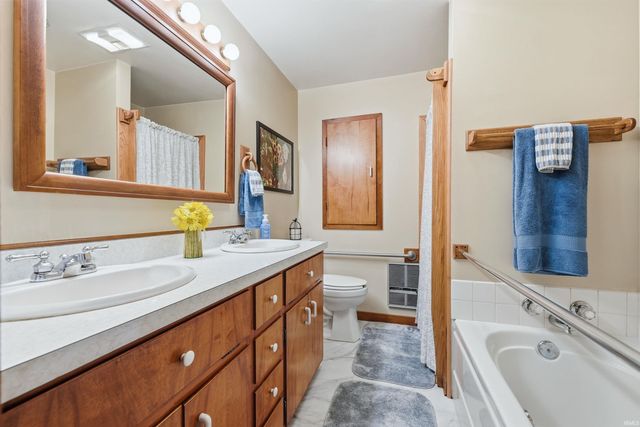 12024 Peach Road, Plymouth, IN 46563