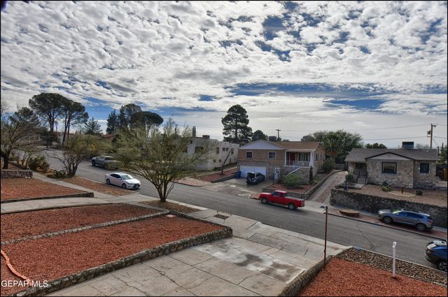 825 GALLOWAY Drive, El Paso, TX 79902