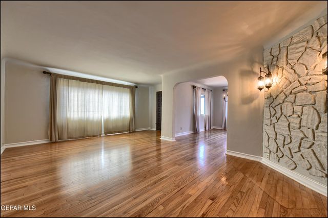 825 GALLOWAY Drive, El Paso, TX 79902