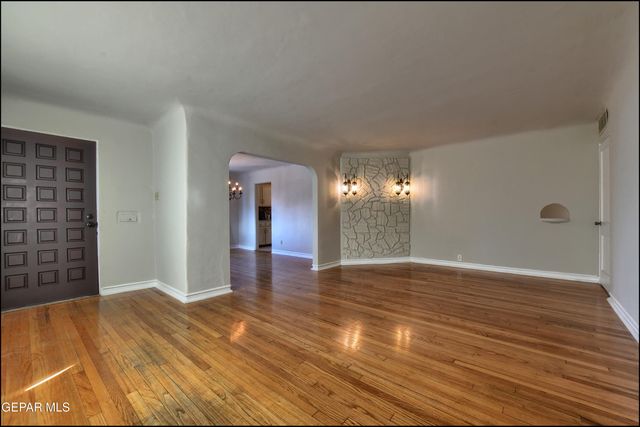 825 GALLOWAY Drive, El Paso, TX 79902