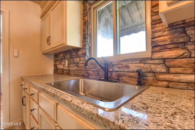 825 GALLOWAY Drive, El Paso, TX 79902