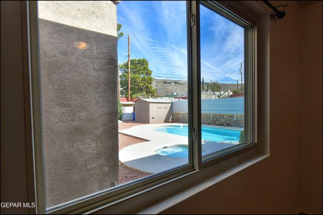 825 GALLOWAY Drive, El Paso, TX 79902