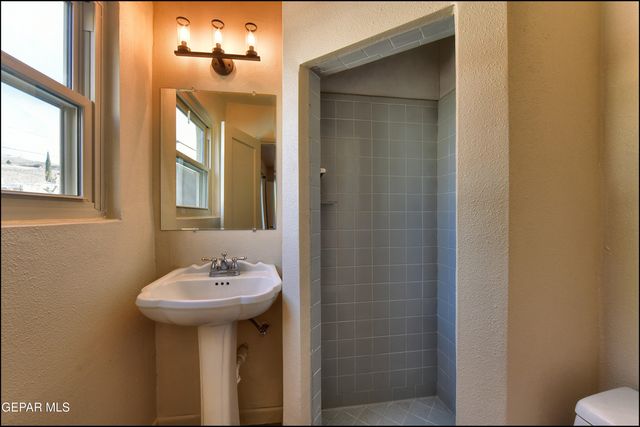 825 GALLOWAY Drive, El Paso, TX 79902