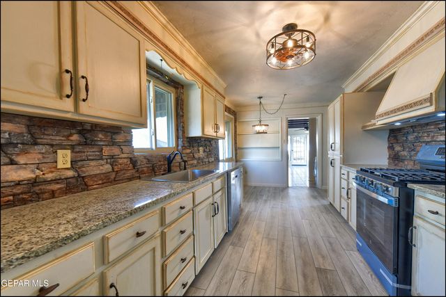 825 GALLOWAY Drive, El Paso, TX 79902