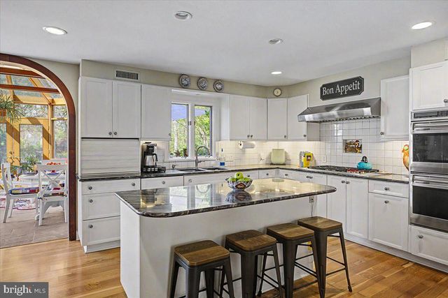 3521 N SUGAN RD, New Hope, PA 18938